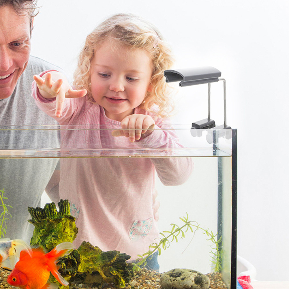 قطعتان من حامل إضاءة حوض السمك - مراجعة Marine Aquarium Led وسعره